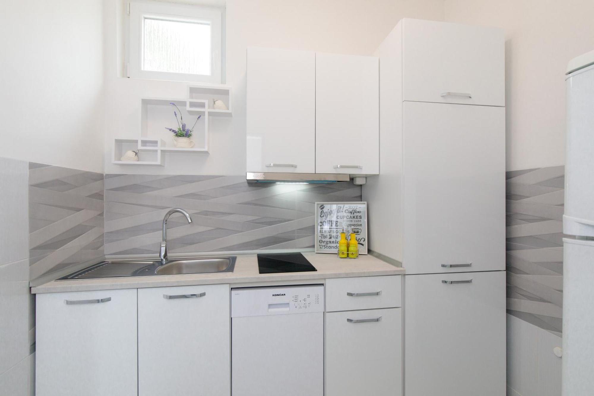 Apartment Tara With Seaview Крк Экстерьер фото